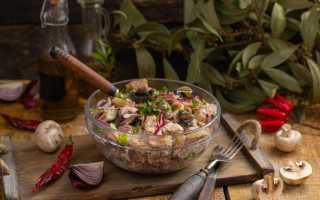 Ситний салат зі свининою та грибами по-селянськи. Покроковий рецепт з фото
