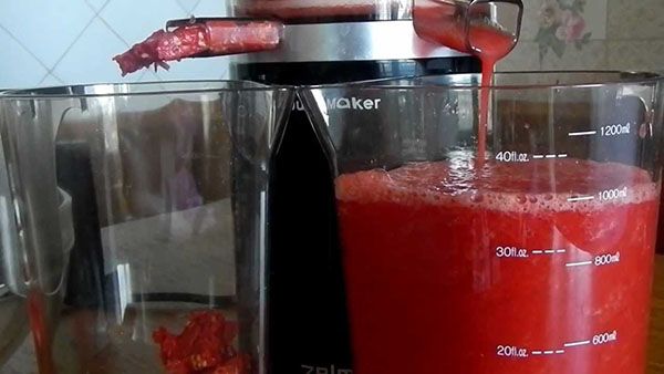 сік томатний через соковижималку
