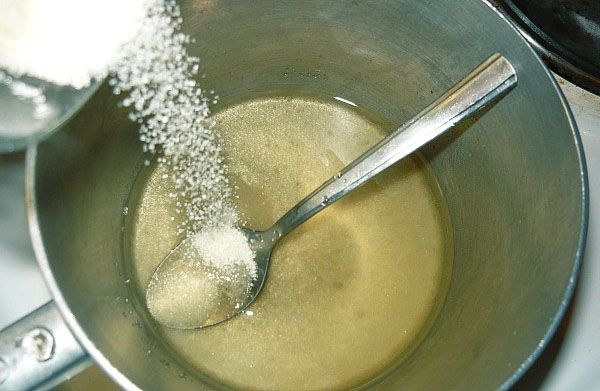 кип'ятити сироп 5 хвилин