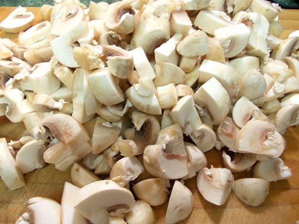 нарізати гриби