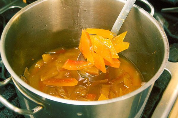 мармелад готовий і його потрібно процідити