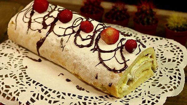 рулет з бісквітного тіста
