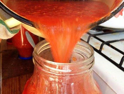 заливаємо помідори соком