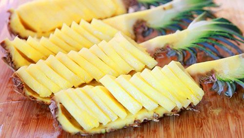 Надмірне споживання ананаса може завдати шкоди організму