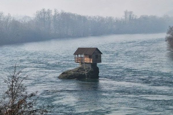 будинок на річці Дрина