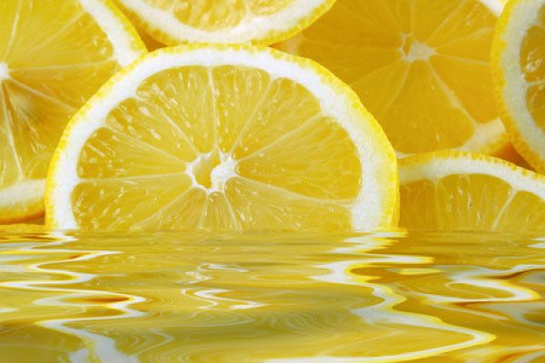Лимонну воду беруть для схуднення