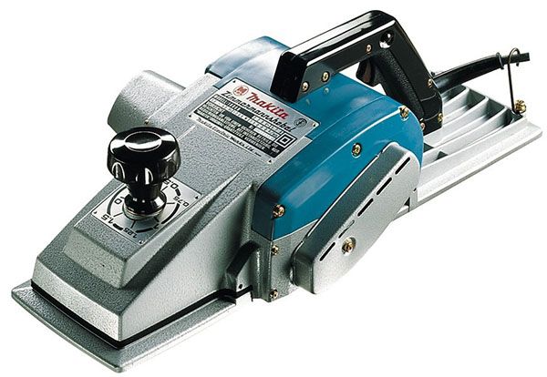 Рубанок Makita 1806 B