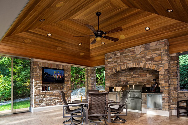 велика зона відпочинку з барбекю