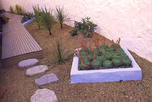 мінімалізм в дизайні саду