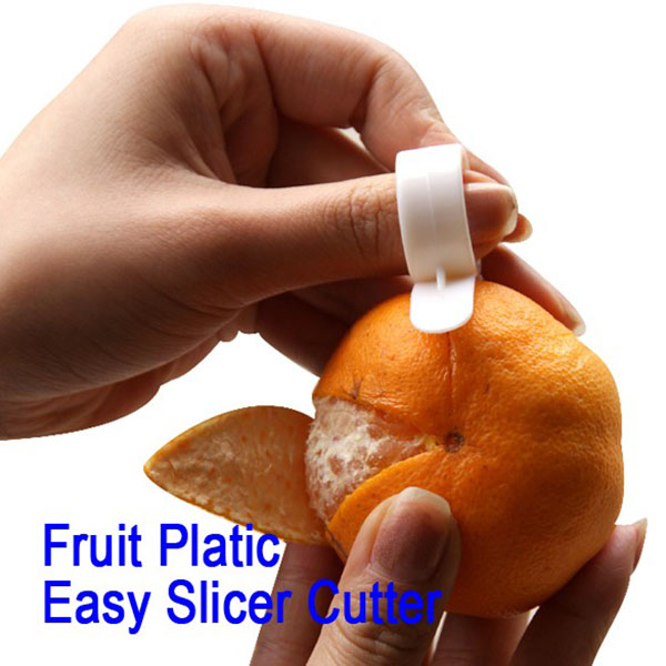 чистимо мандарин ножем для чищення цитрусових