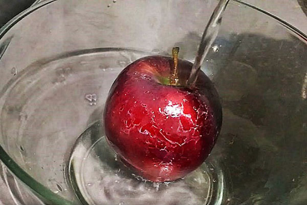 помити яблука