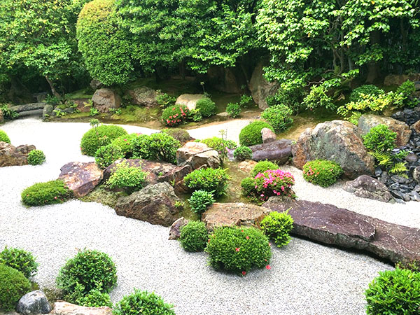 зимовий сад в японському стилі