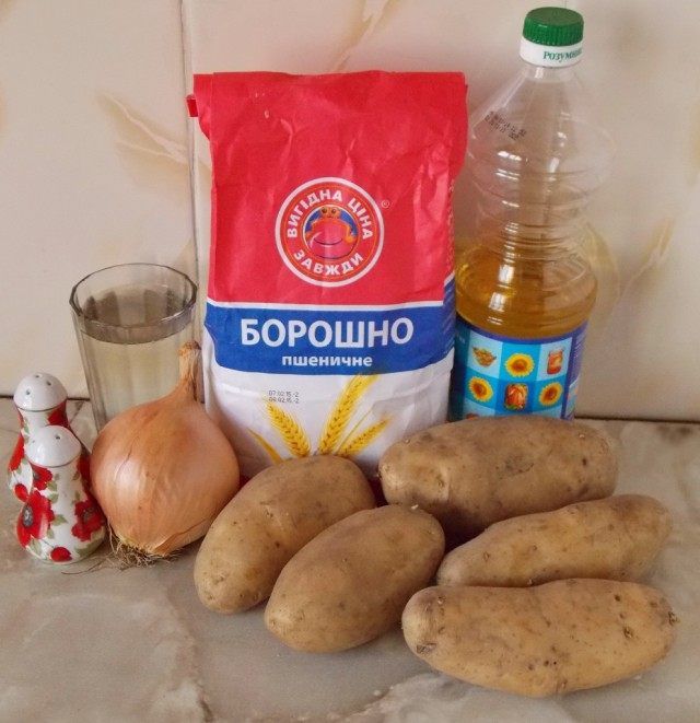 Продукти для вареників з картоплею