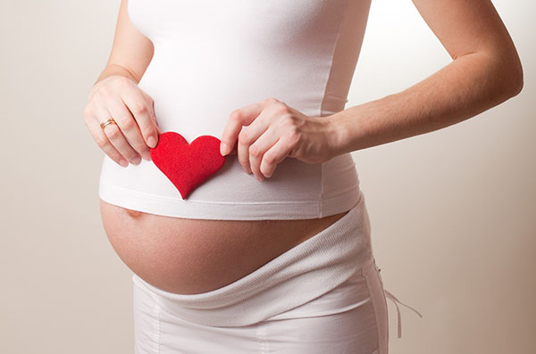 вагітним не можна приймати живокіст