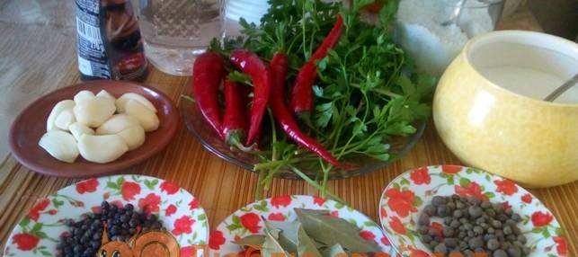 Як маринувати томати з кетчупом чилі