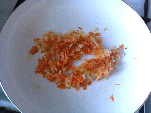обсмажена морква і цибуля