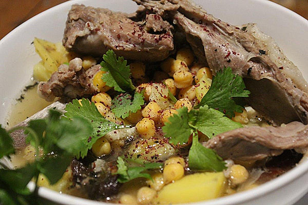 приправити зеленню