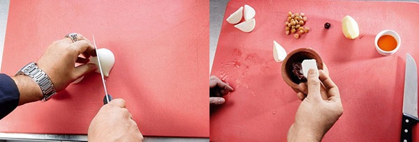 в горщик покласти м'ясо і спеції