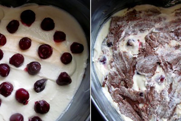 на вишню викладаємо тісто