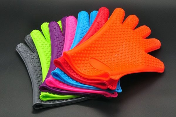 різнокольорові силіконові рукавички