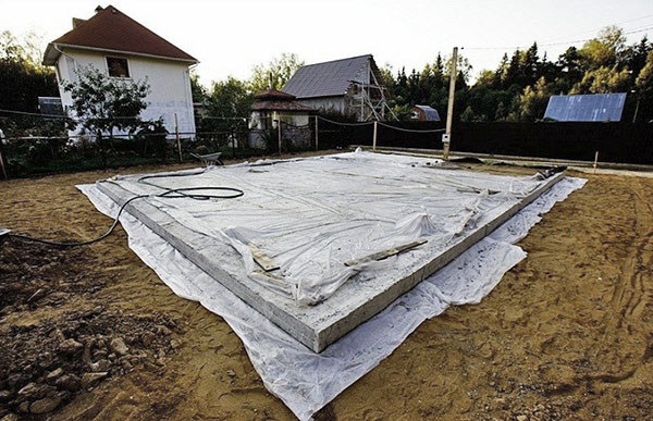 догляд за бетонним свайно-ростверкових фундаментом